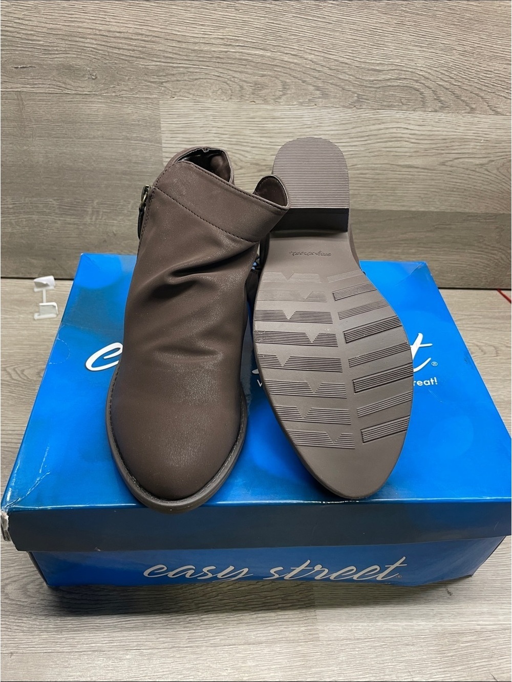 easy street Brown Slouchy Ankle Booties with Side Zip #150